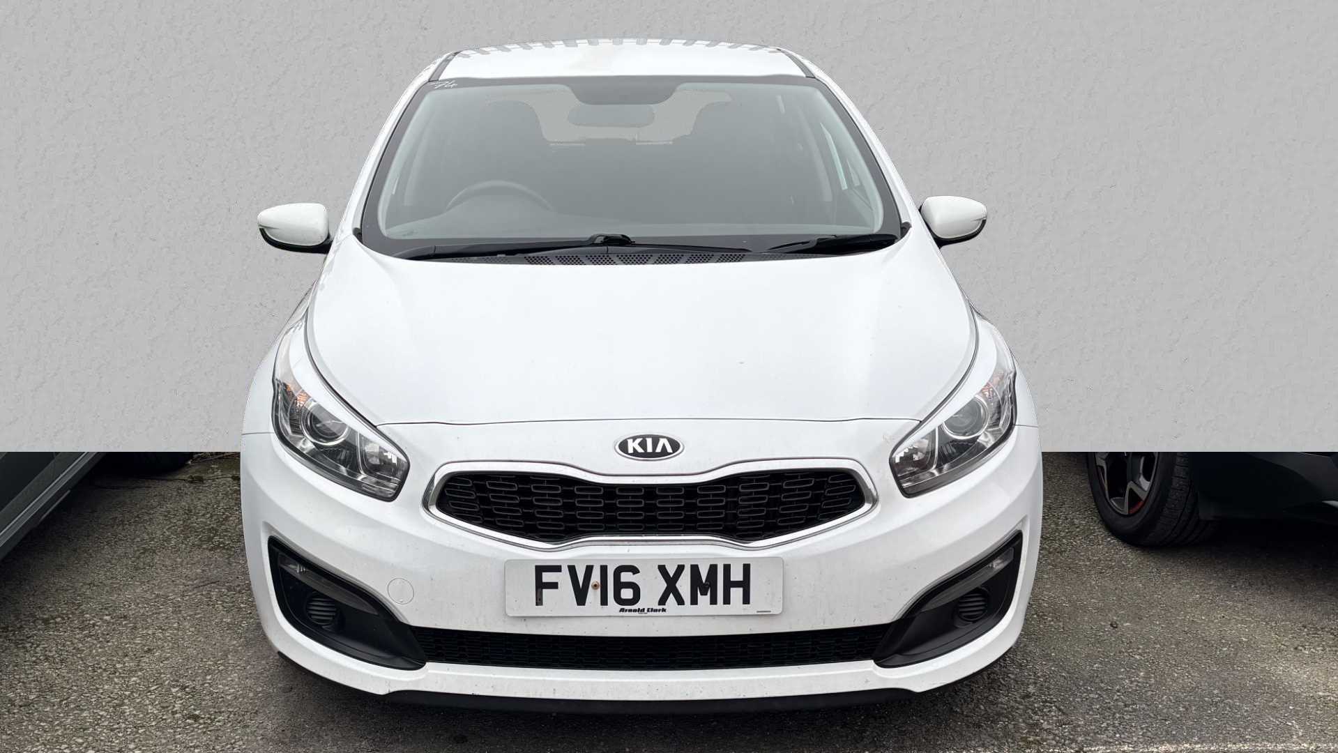 Main listing image - Kia Ceed