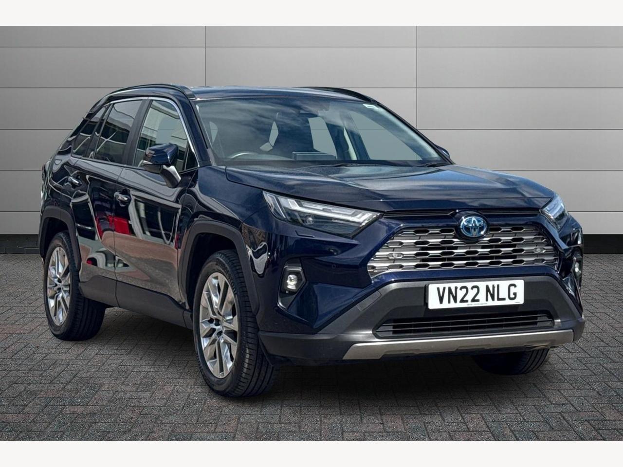 Main listing image - Toyota RAV4