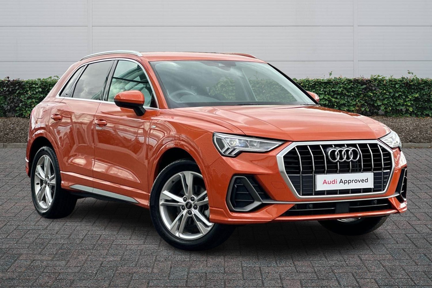Main listing image - Audi Q3