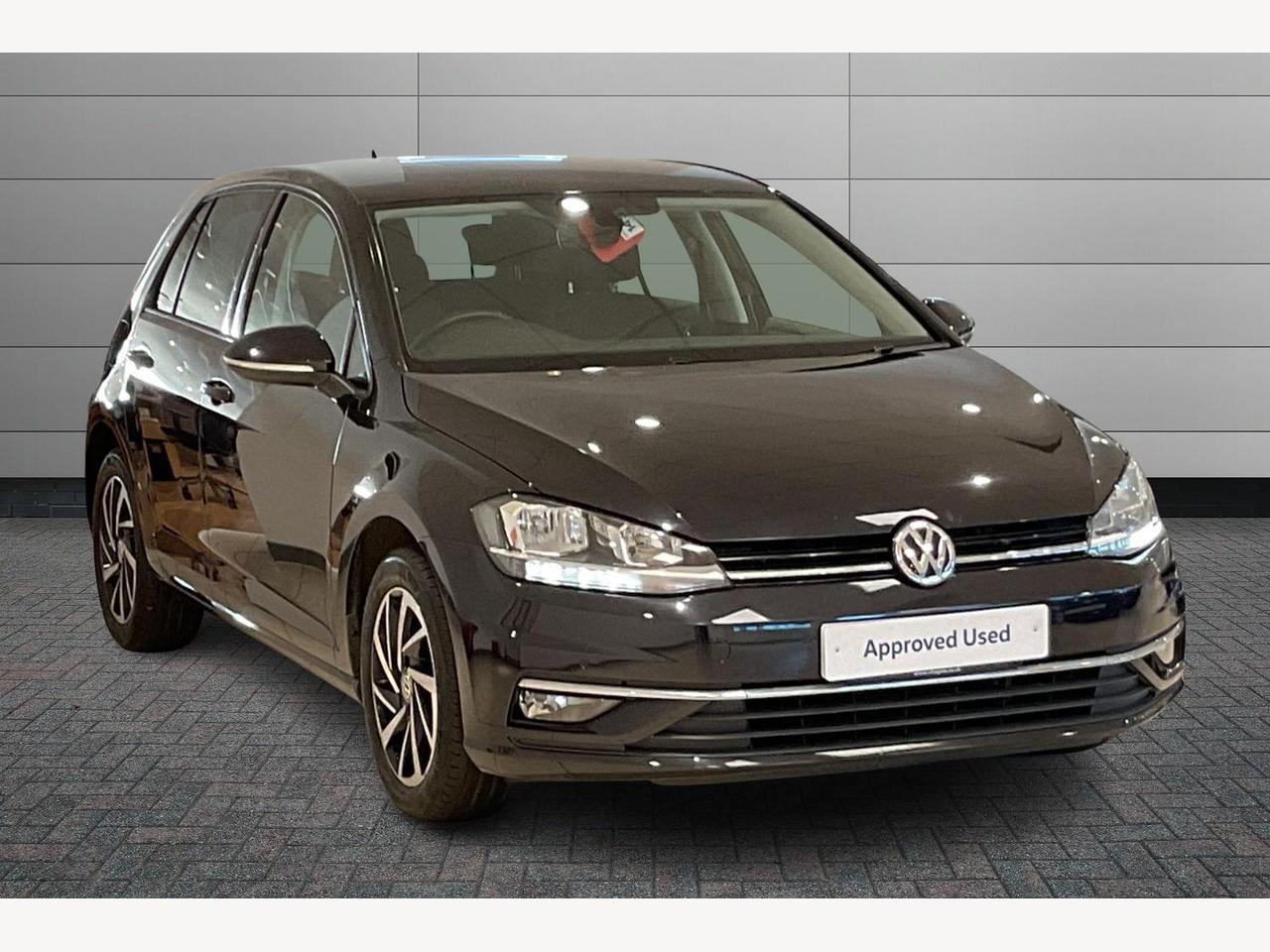 Main listing image - Volkswagen Golf