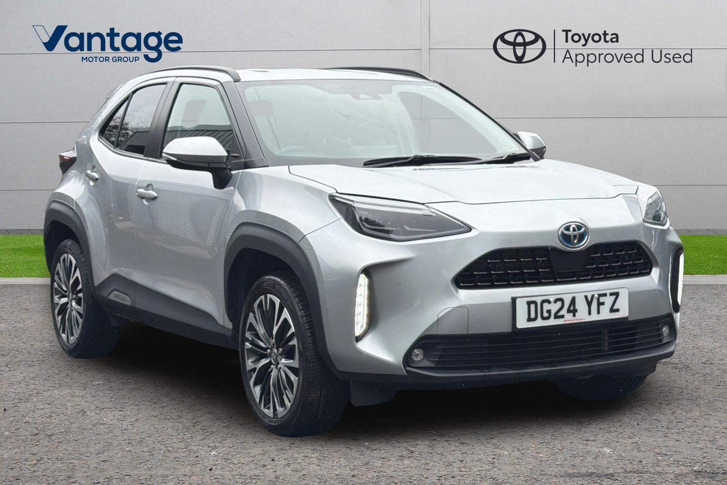 Main listing image - Toyota Yaris Cross