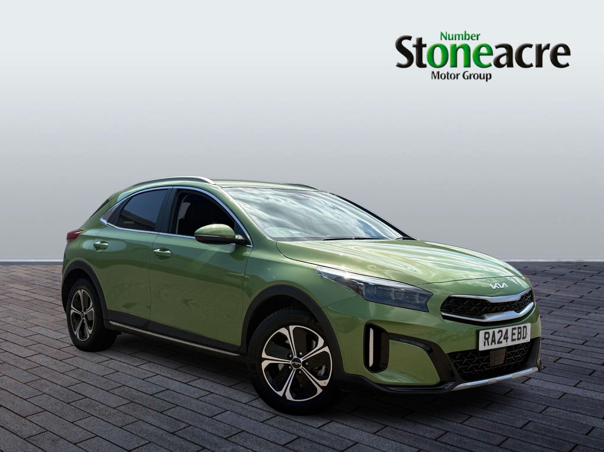 Main listing image - Kia XCeed