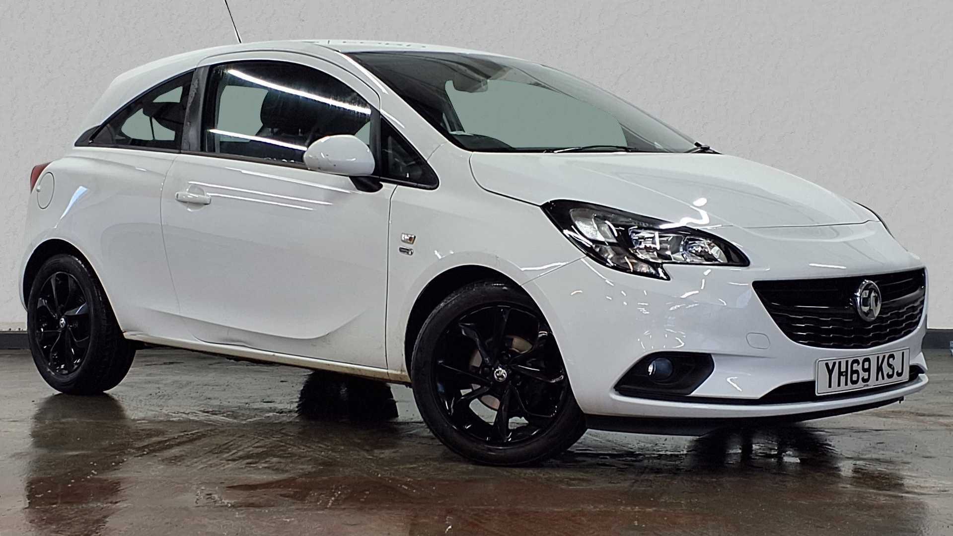 Main listing image - Vauxhall Corsa