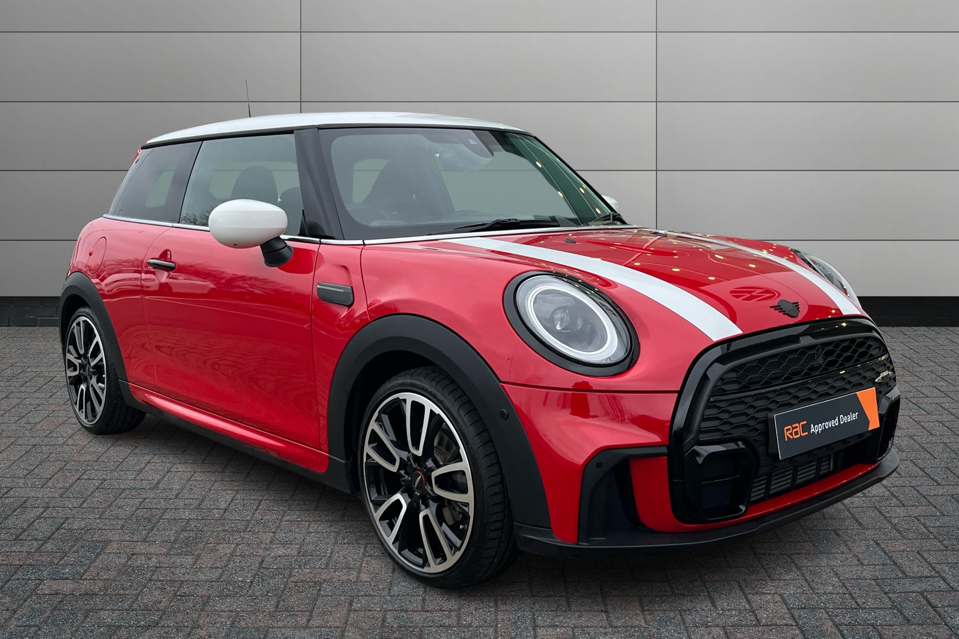 Main listing image - MINI Hatchback