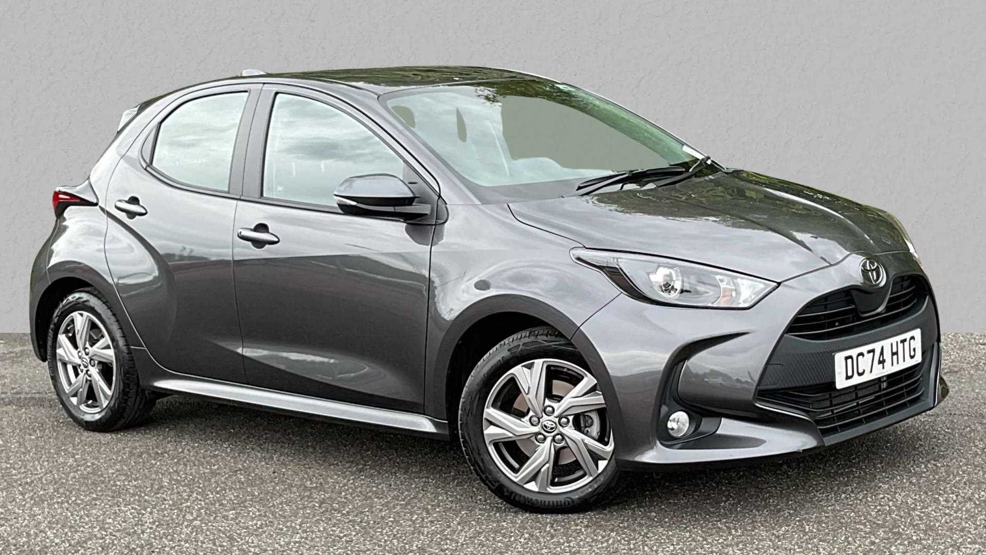 Main listing image - Toyota Yaris