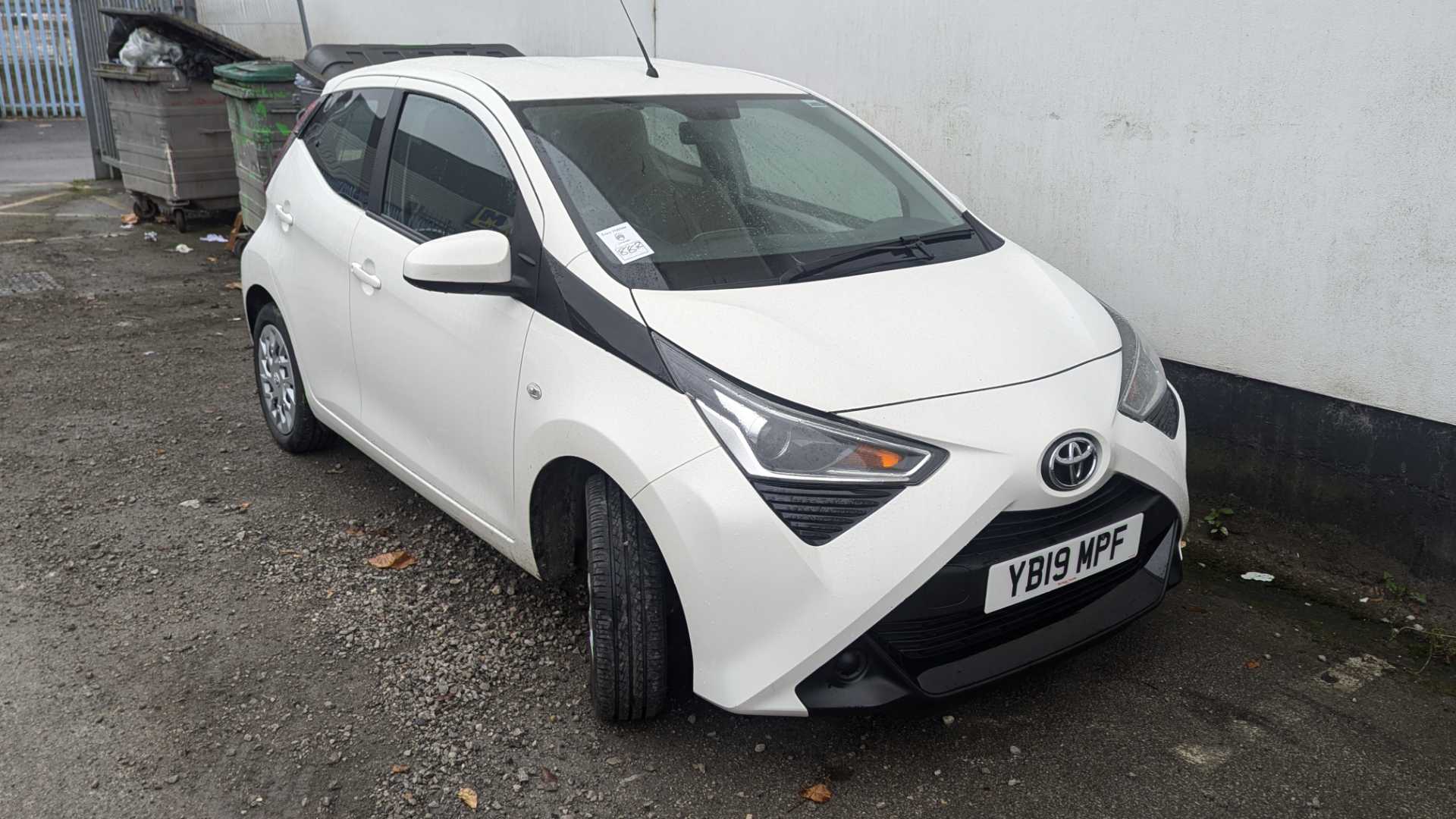 Main listing image - Toyota Aygo