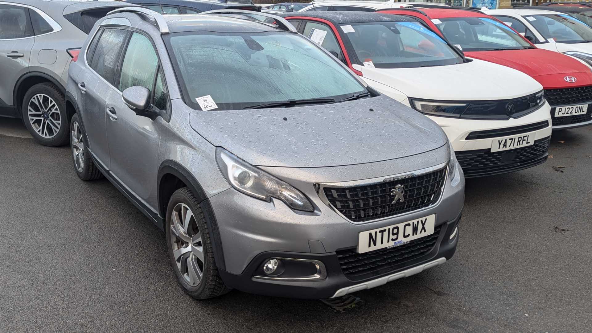 Main listing image - Peugeot 2008