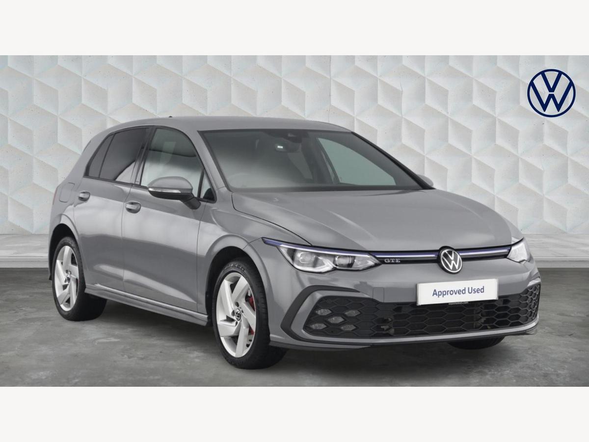 Main listing image - Volkswagen Golf GTE