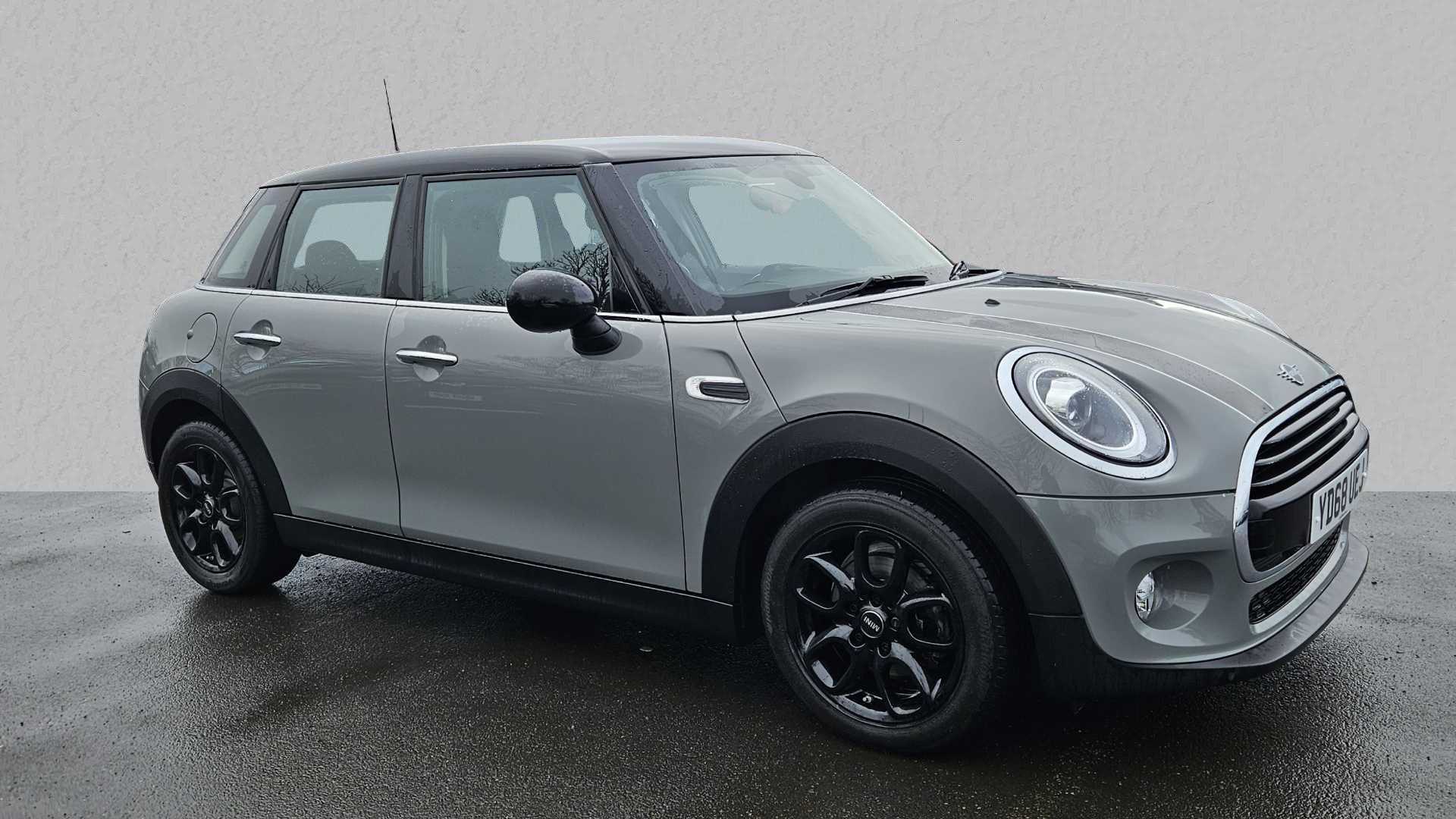 Main listing image - MINI Hatchback 5dr