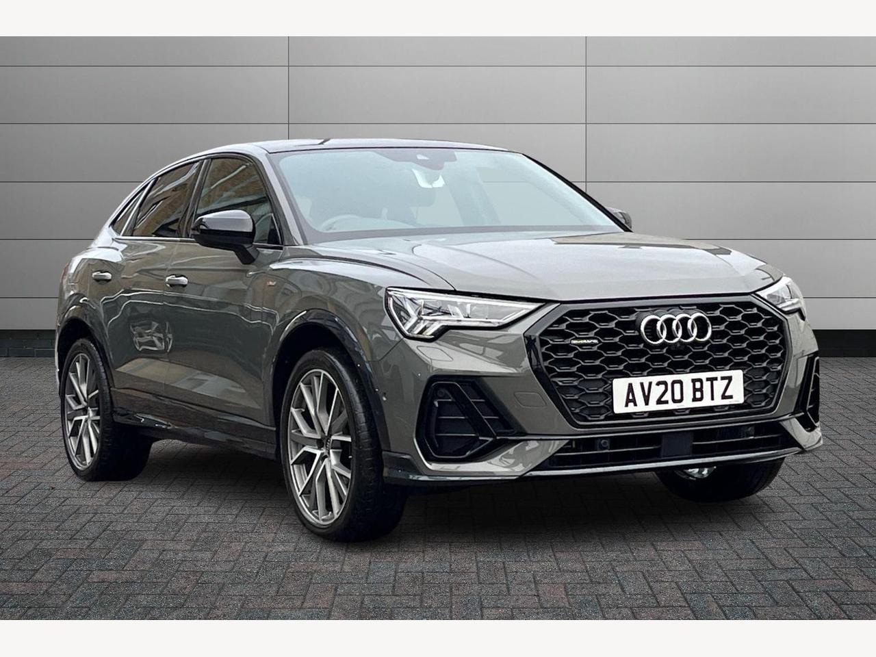 Main listing image - Audi Q3