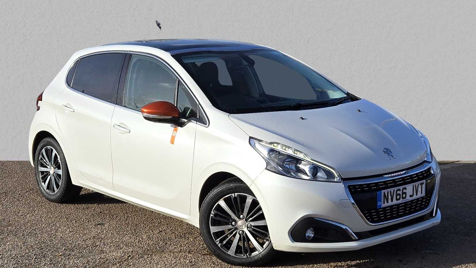 Main listing image - Peugeot 208