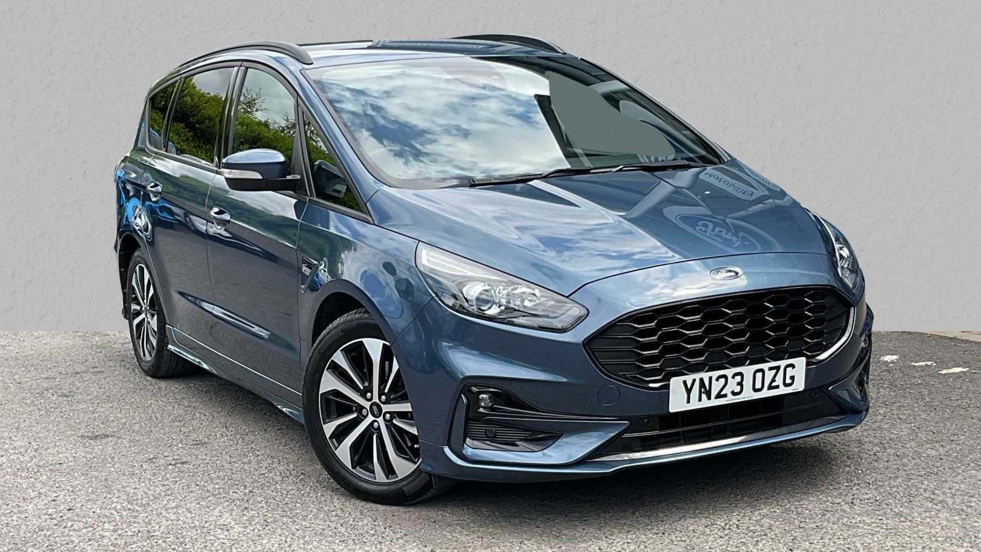 Main listing image - Ford S-MAX