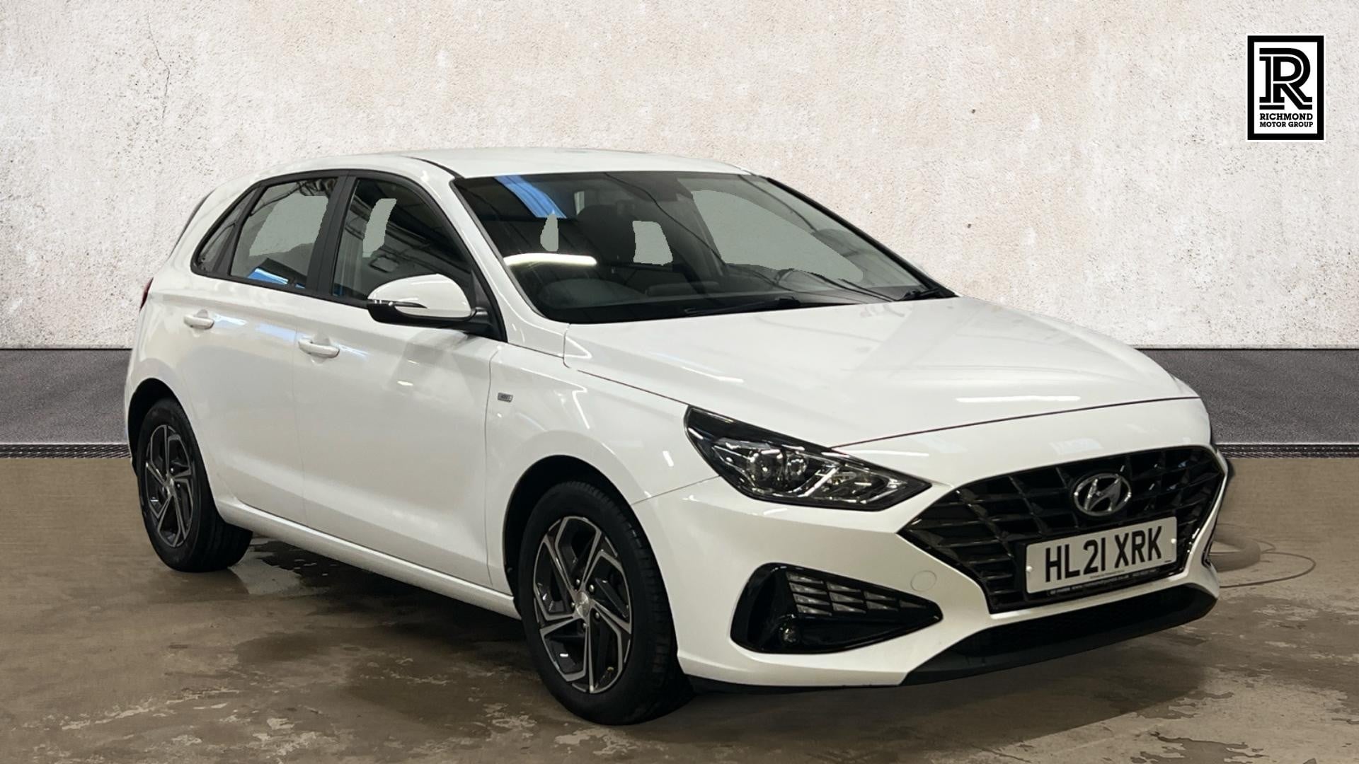 Main listing image - Hyundai i30