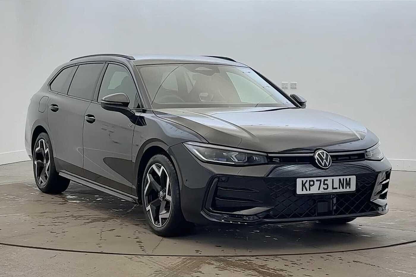 Main listing image - Volkswagen Passat Estate