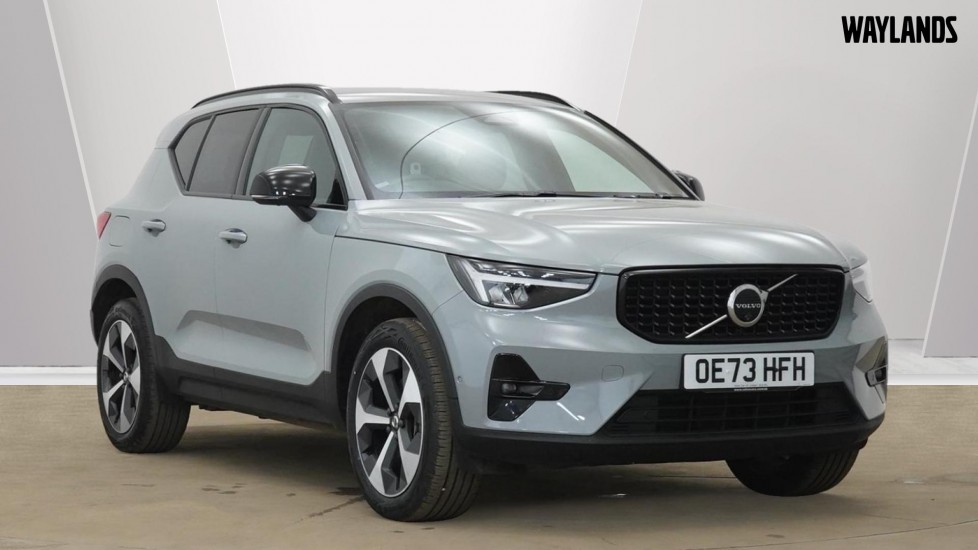 Main listing image - Volvo XC40