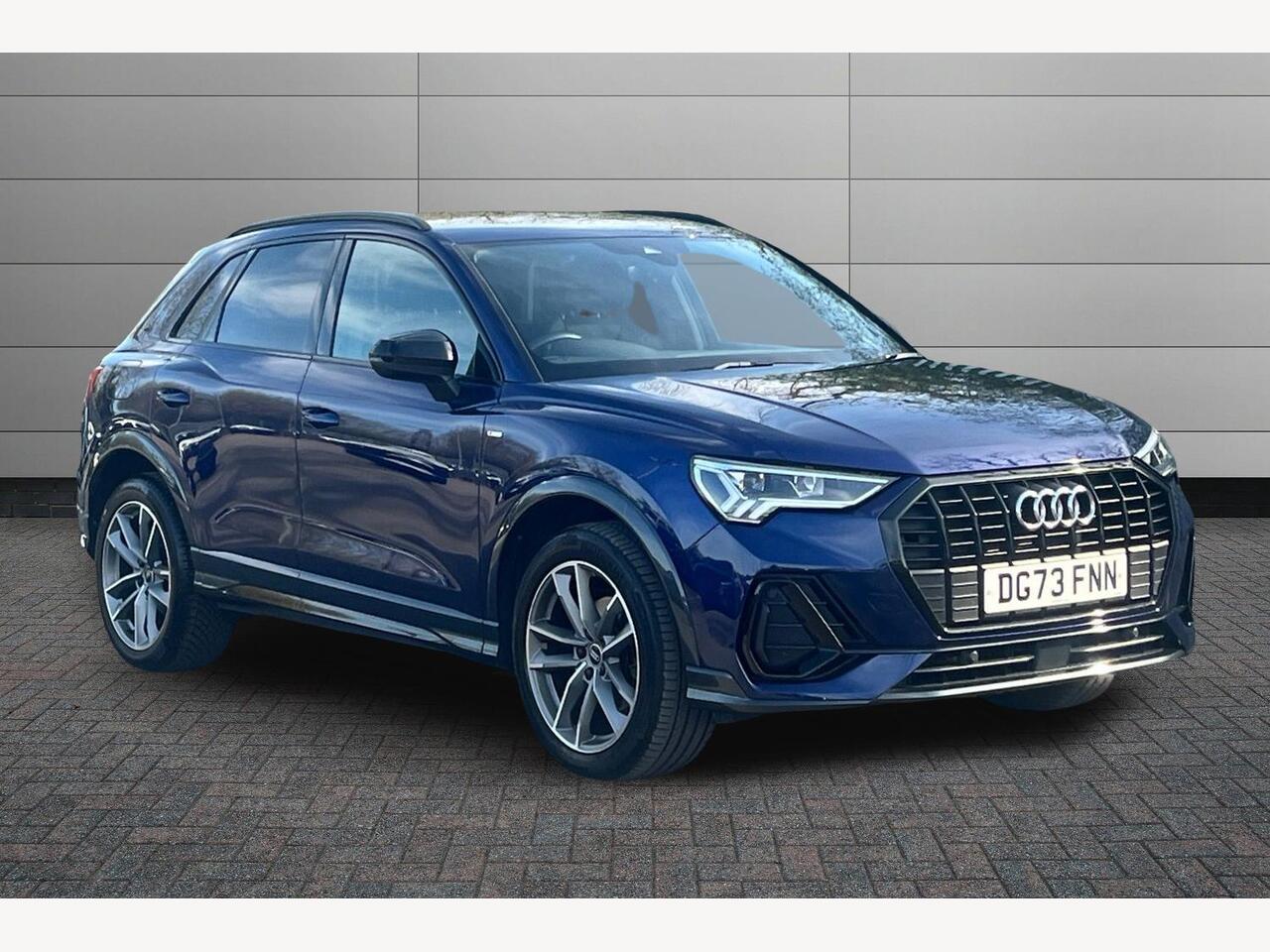 Main listing image - Audi Q3