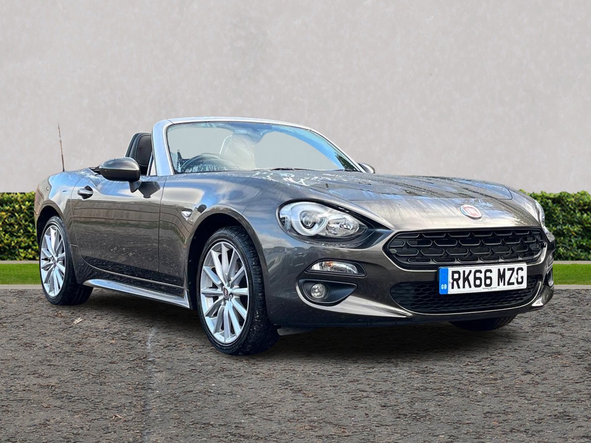 Main listing image - Fiat 124 Spider