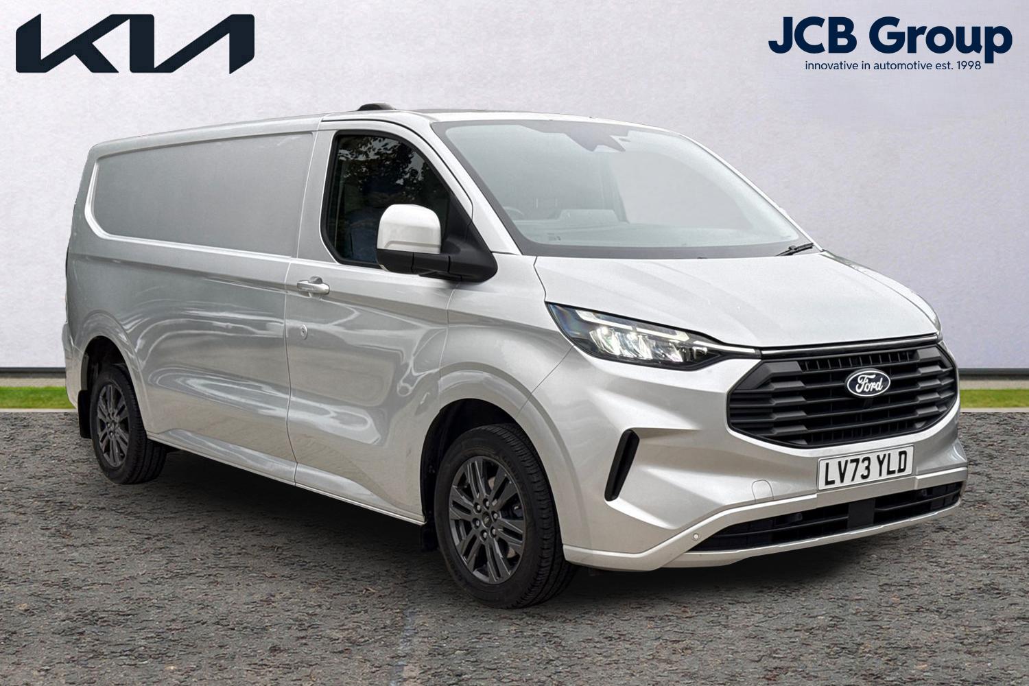 Main listing image - Ford Transit Custom