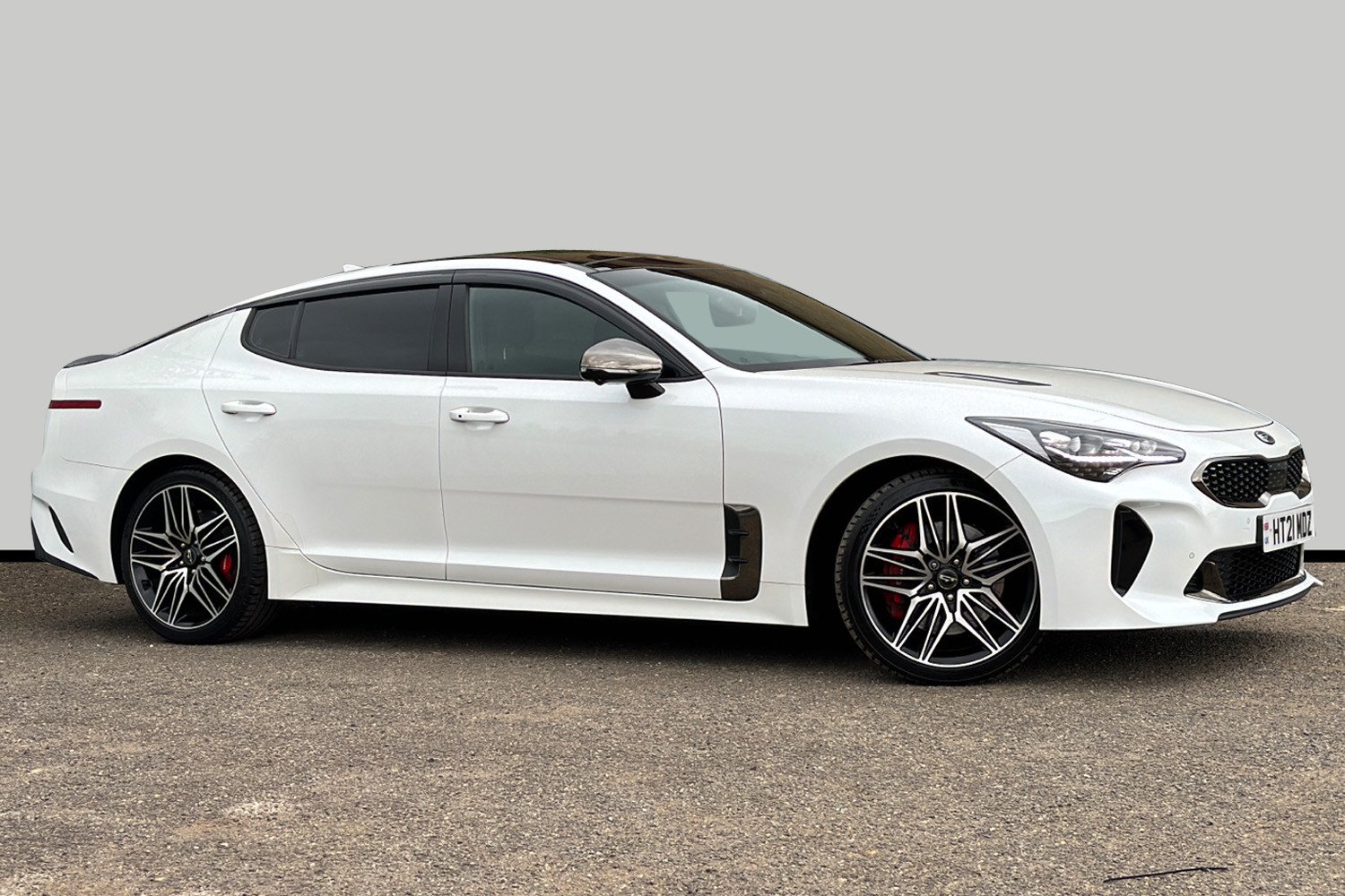 Main listing image - Kia Stinger