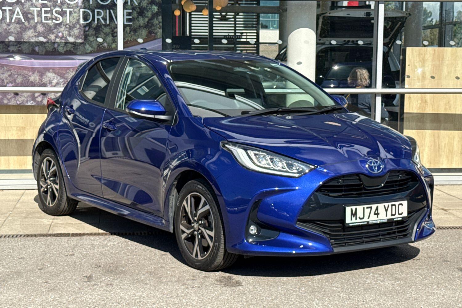 Main listing image - Toyota Yaris