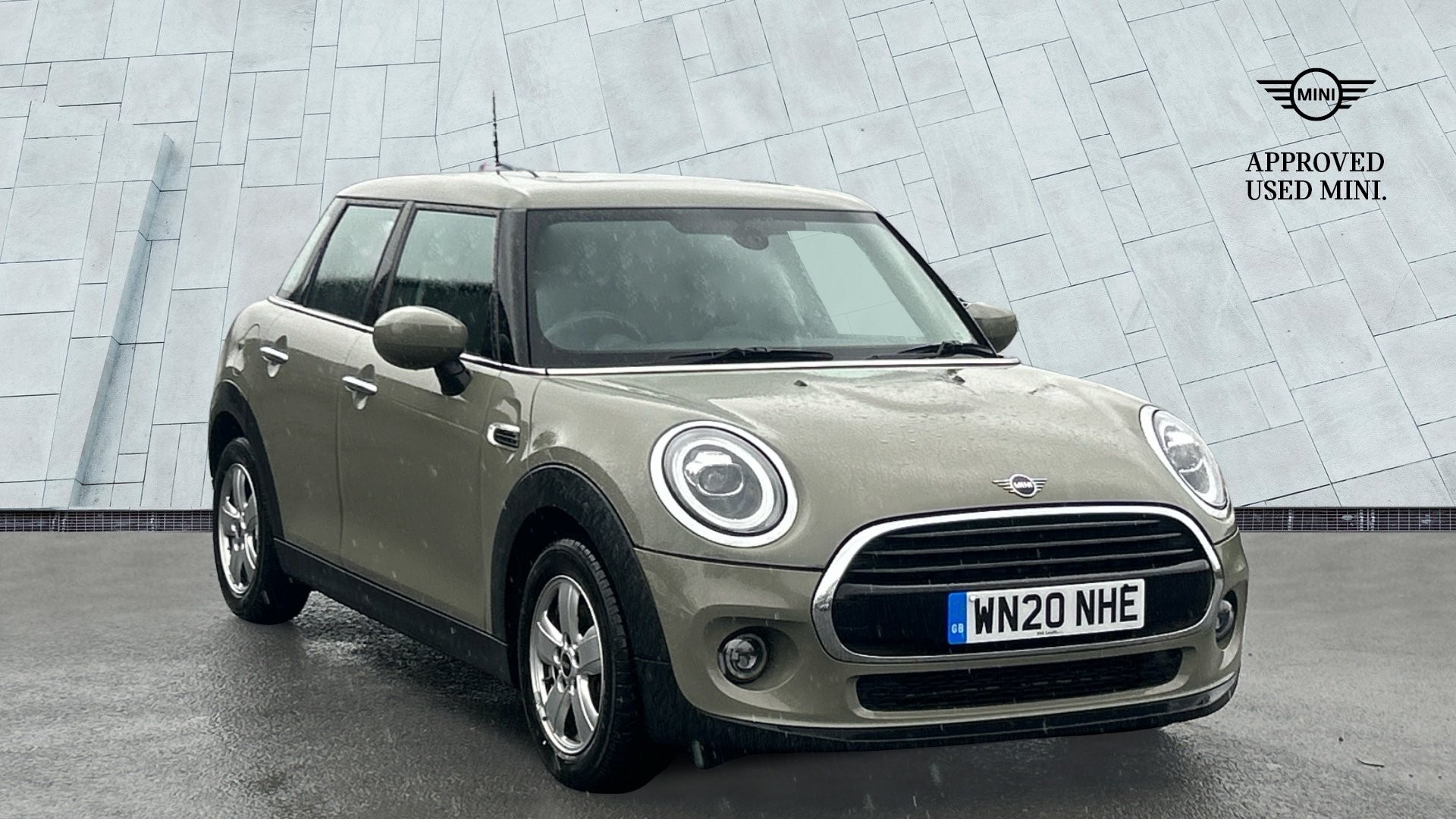 Main listing image - MINI Hatchback 5dr