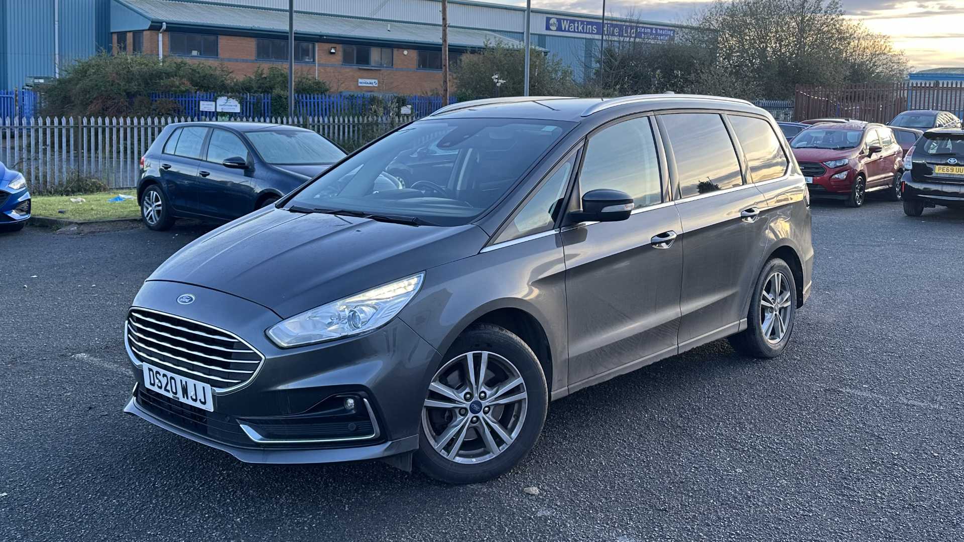 Main listing image - Ford Galaxy