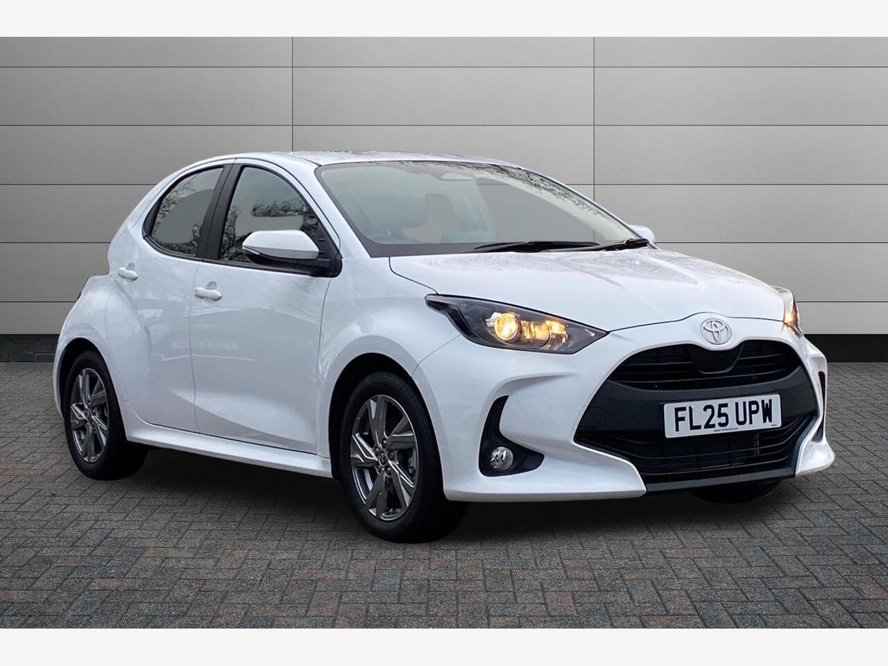 Main listing image - Toyota Yaris