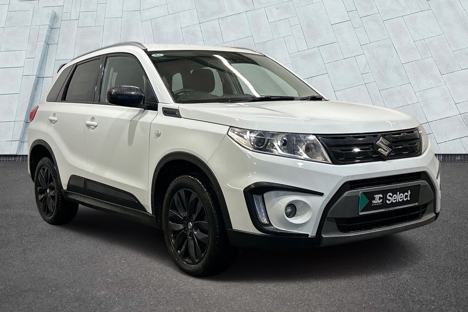 Main listing image - Suzuki Vitara