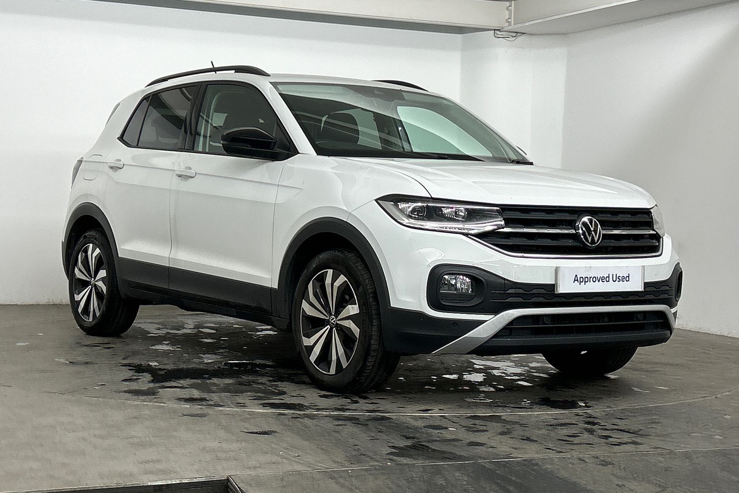Main listing image - Volkswagen T-Cross