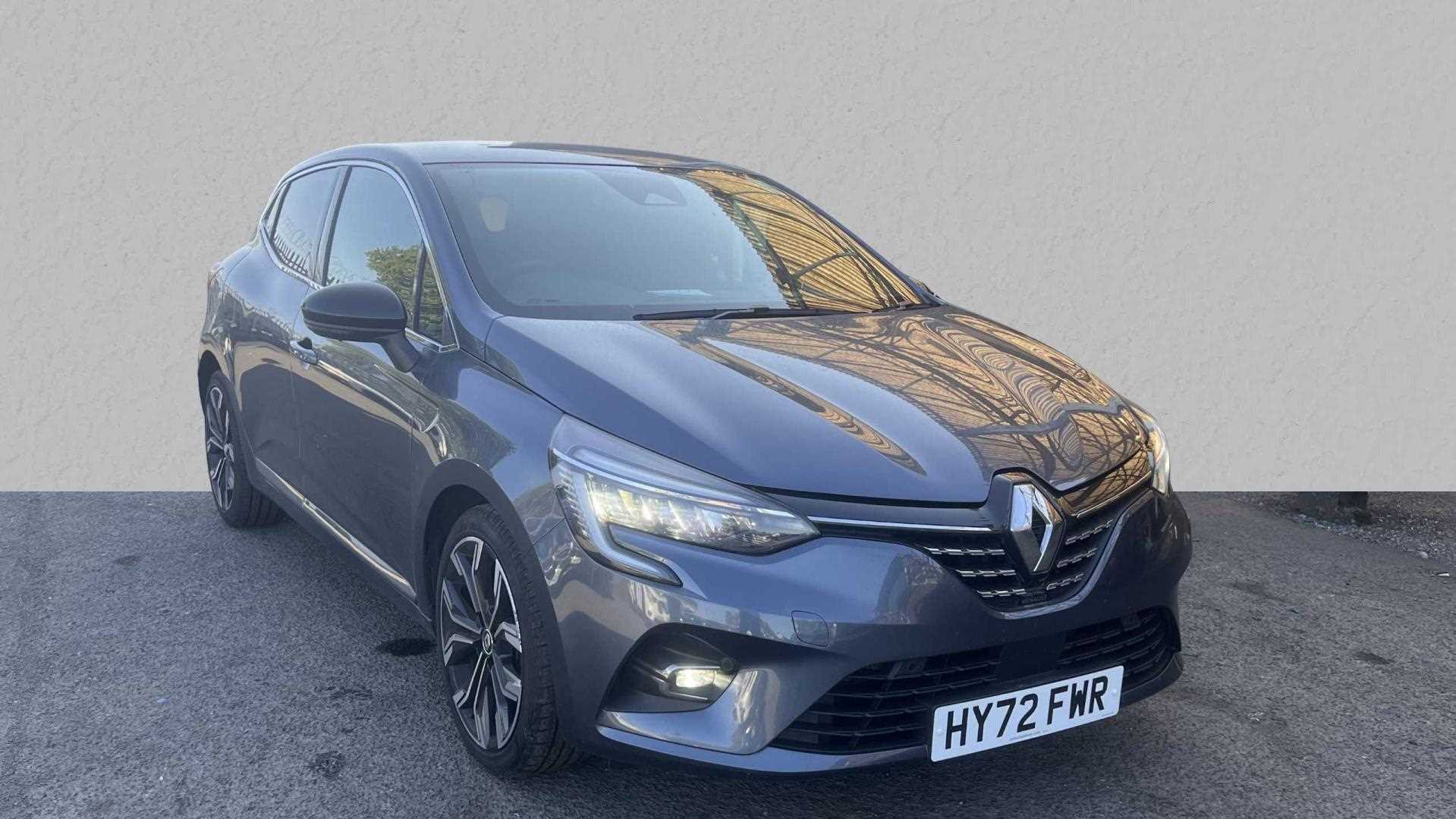 Main listing image - Renault Clio