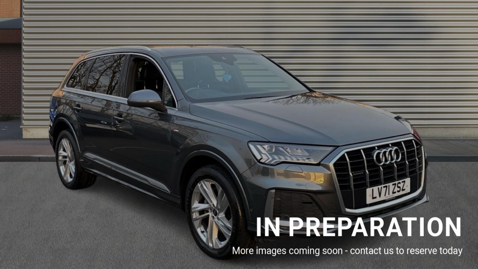 Main listing image - Audi Q7