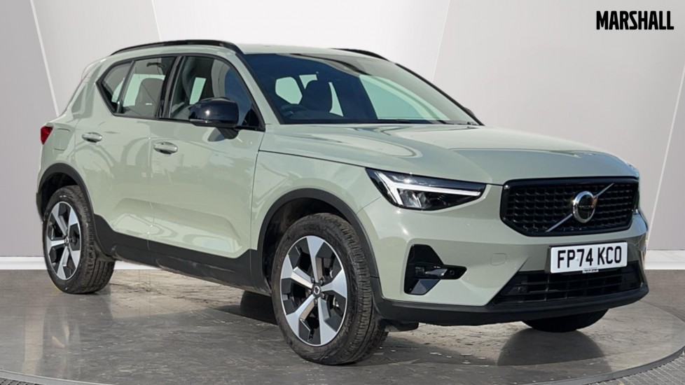Main listing image - Volvo XC40