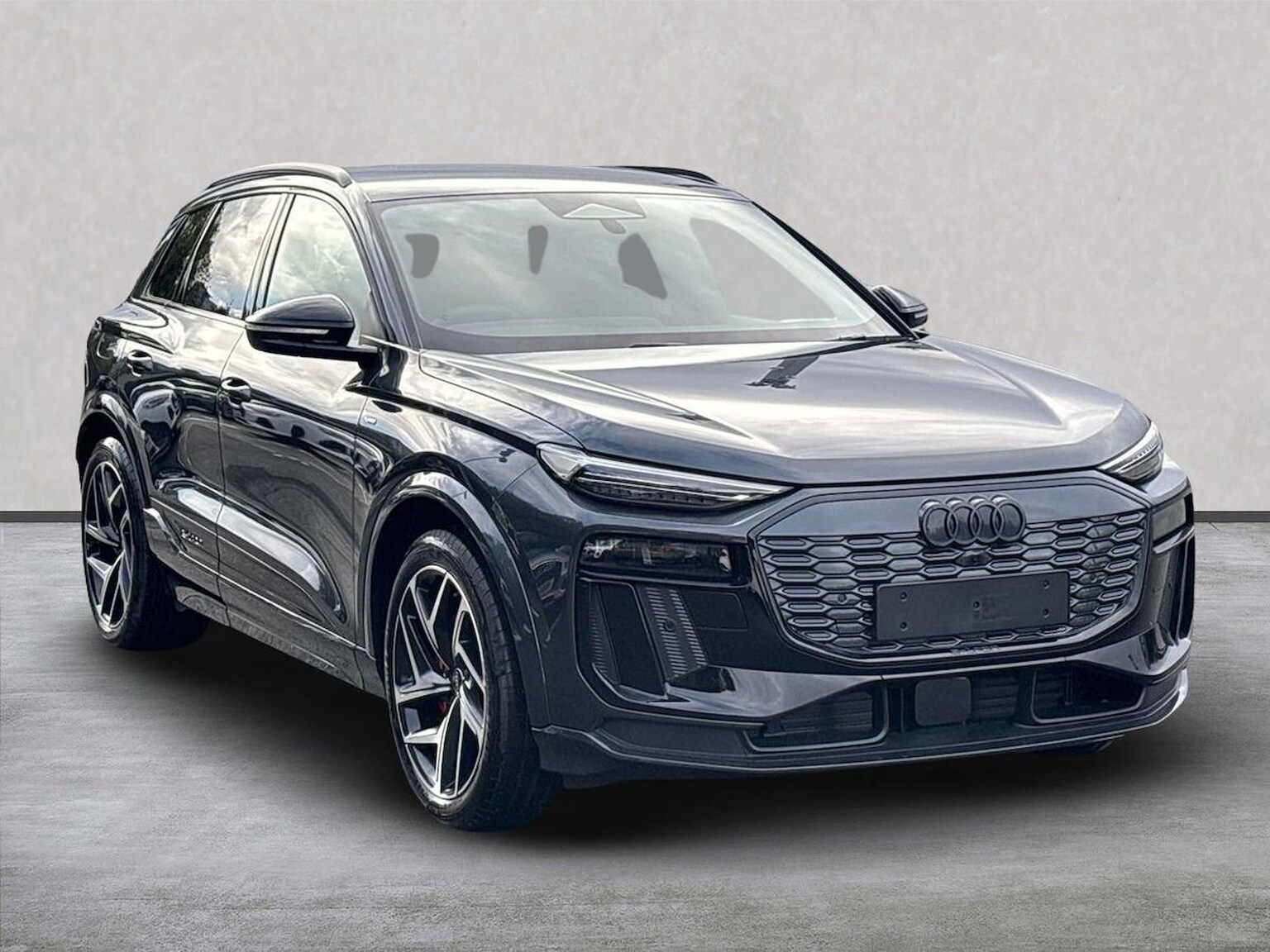 Main listing image - Audi Q6 e-tron