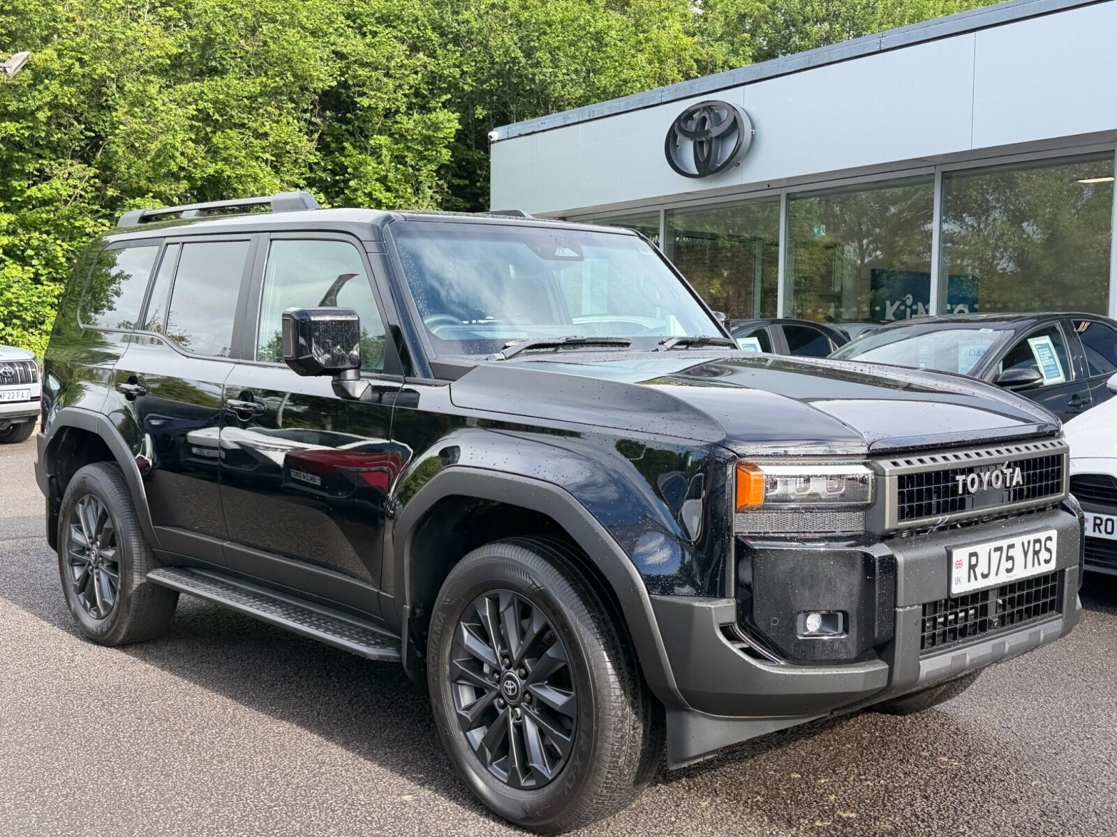 Main listing image - Toyota Land Cruiser