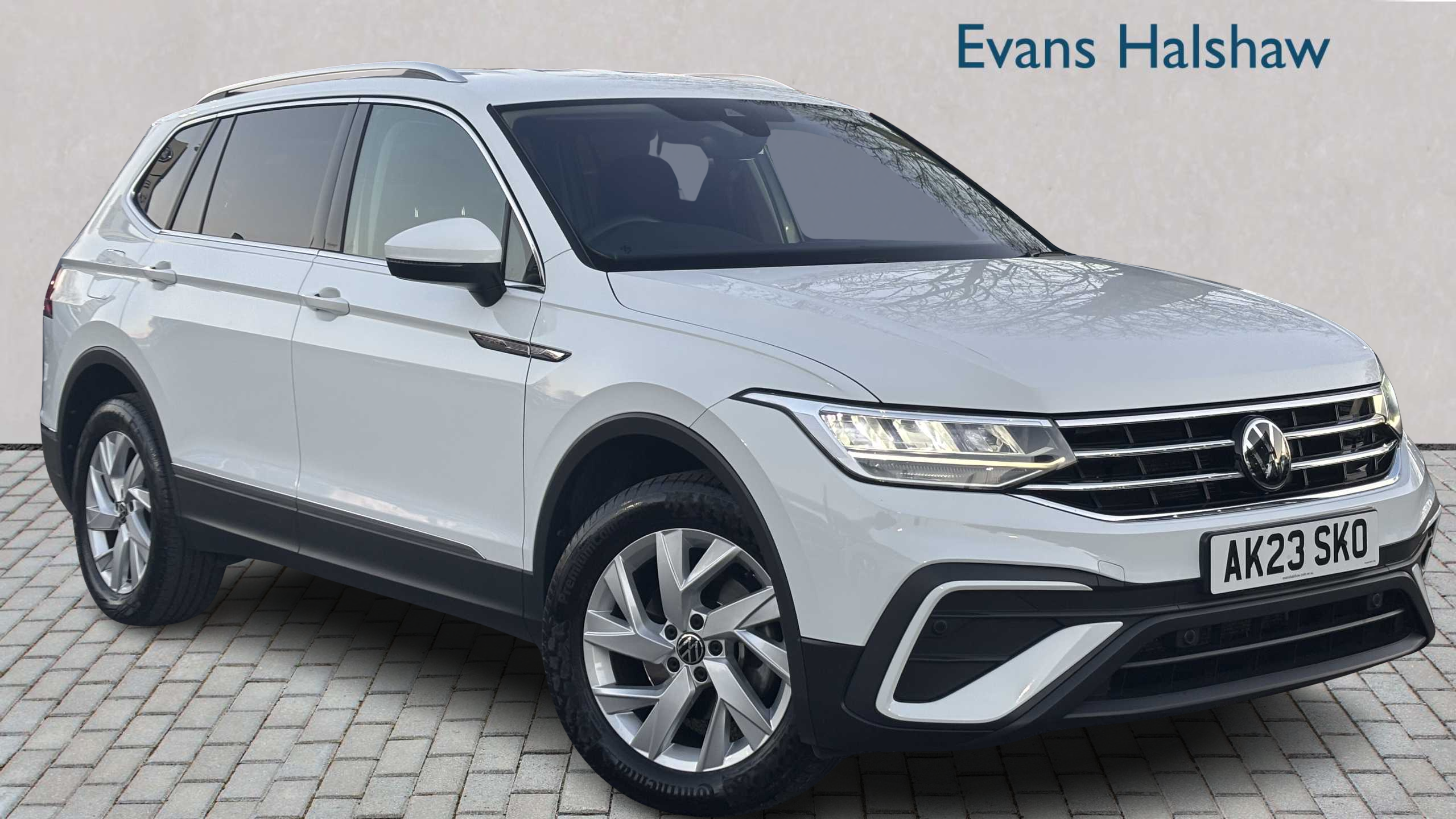Main listing image - Volkswagen Tiguan Allspace