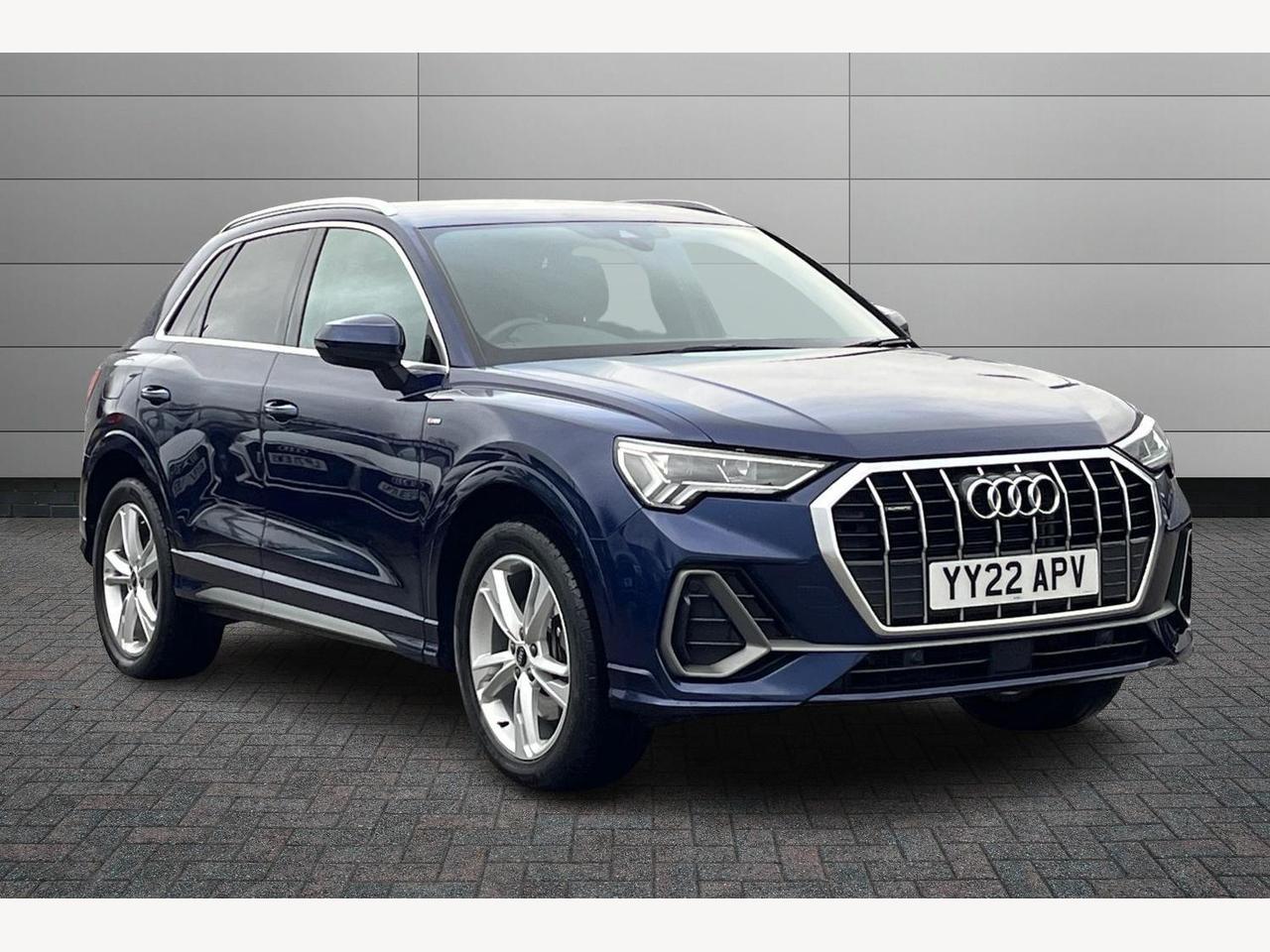 Main listing image - Audi Q3