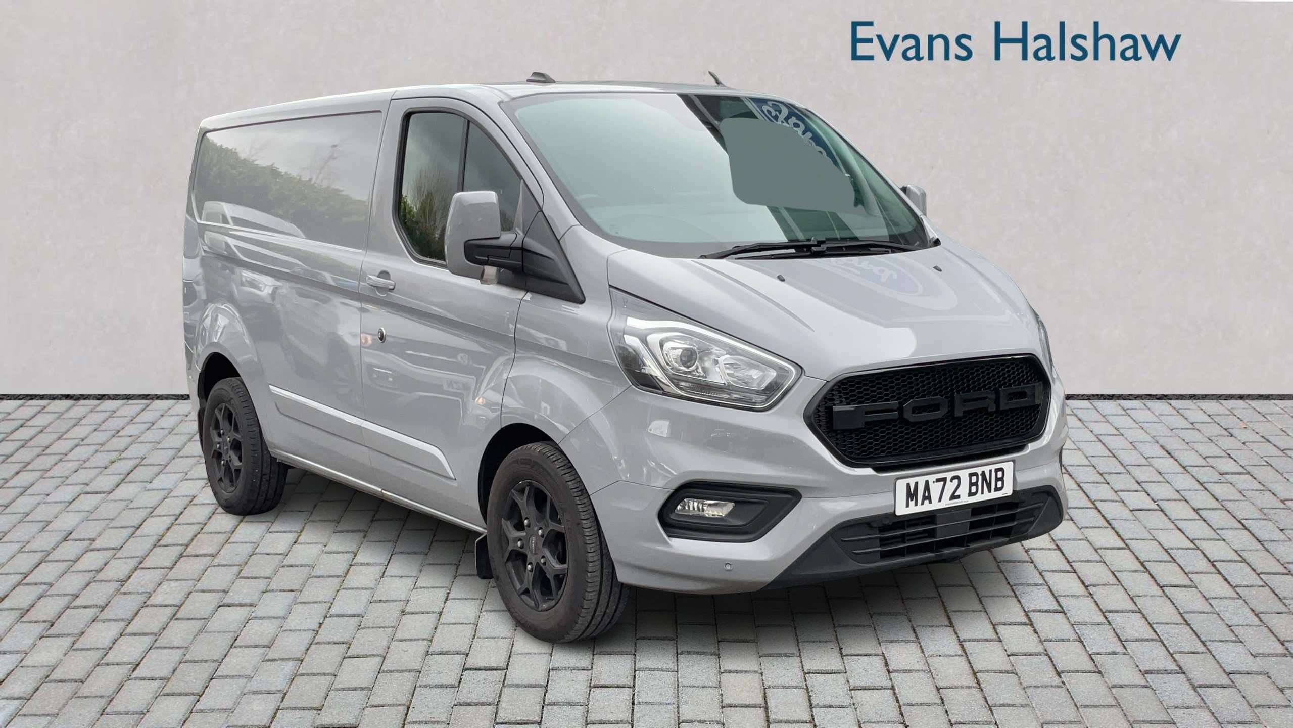 Main listing image - Ford Transit Custom