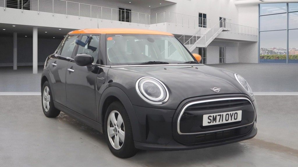 Main listing image - MINI Hatchback 5dr