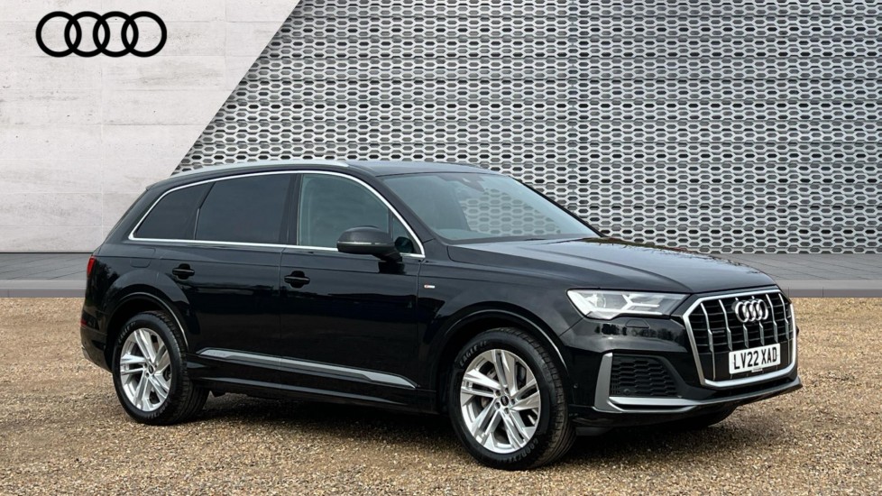 Main listing image - Audi Q7