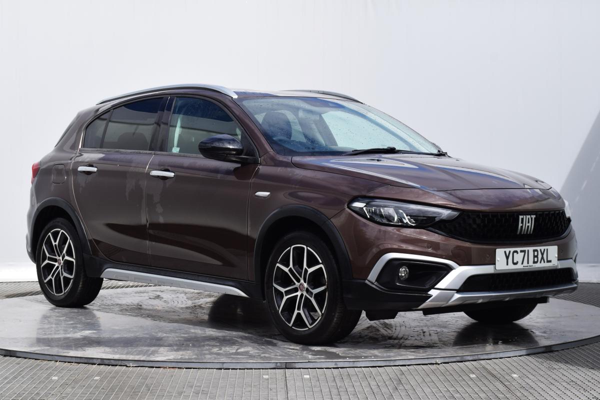 Main listing image - Fiat Tipo Cross