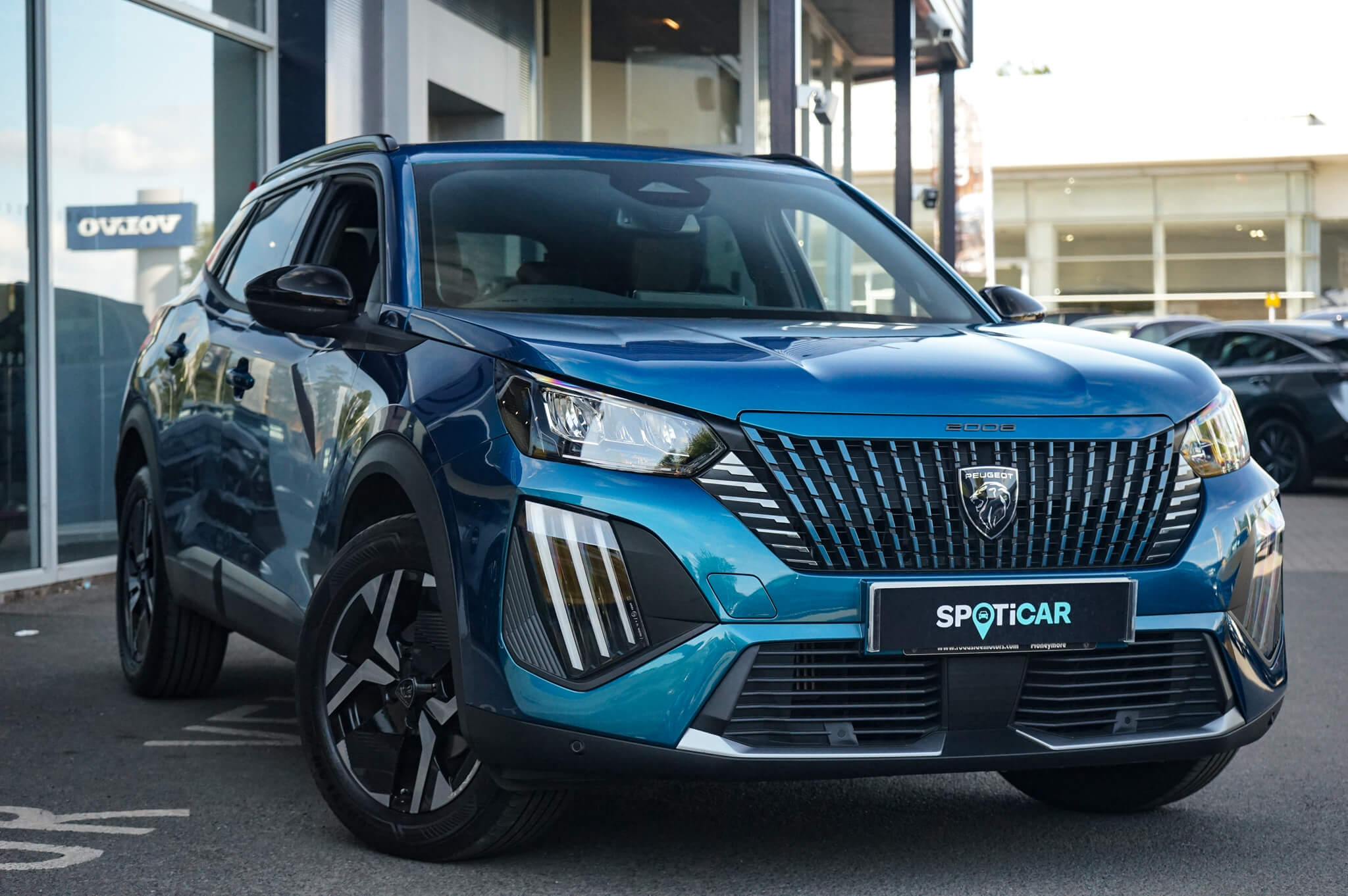 Main listing image - Peugeot 2008