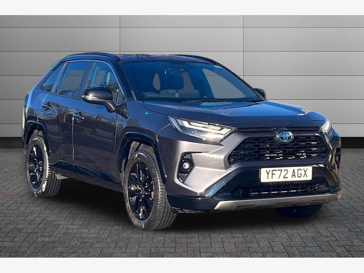 Main listing image - Toyota RAV4