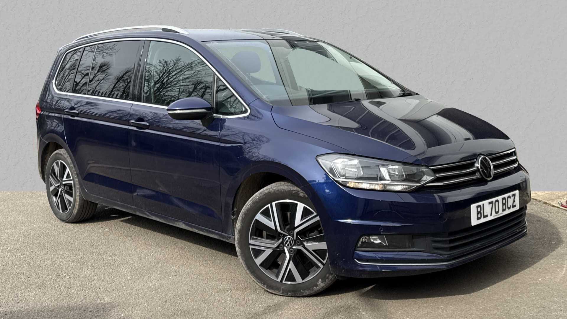 Main listing image - Volkswagen Touran