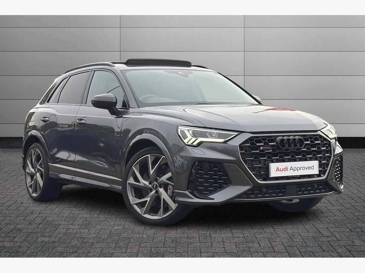 Main listing image - Audi RS Q3