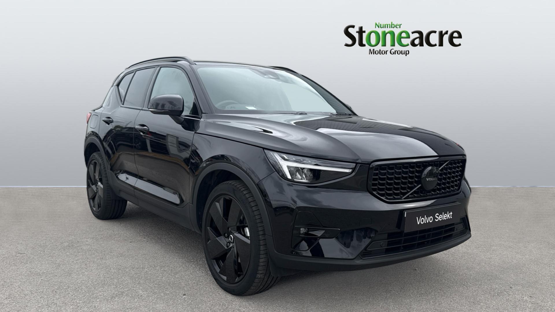 Main listing image - Volvo XC40