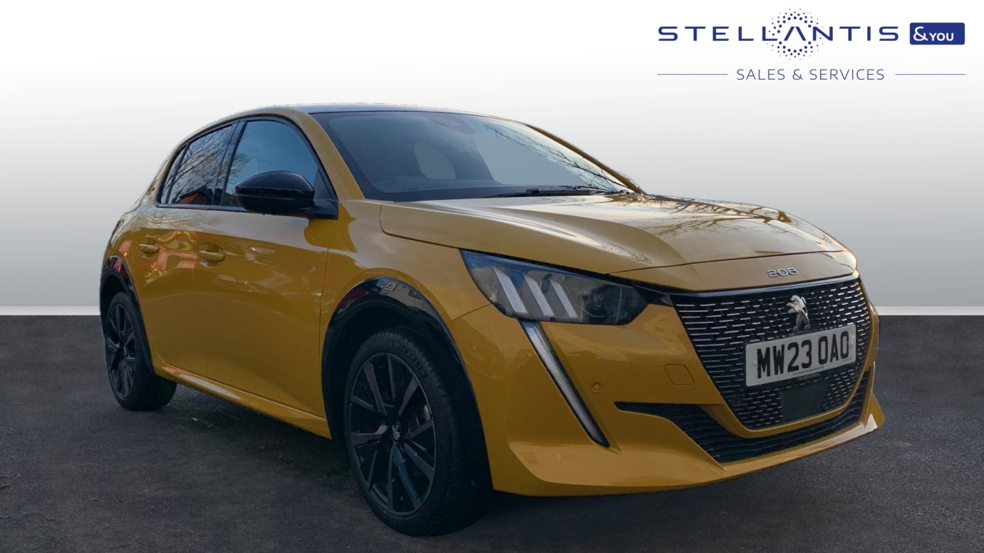 Main listing image - Peugeot 208