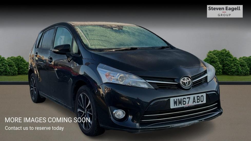 Main listing image - Toyota Verso