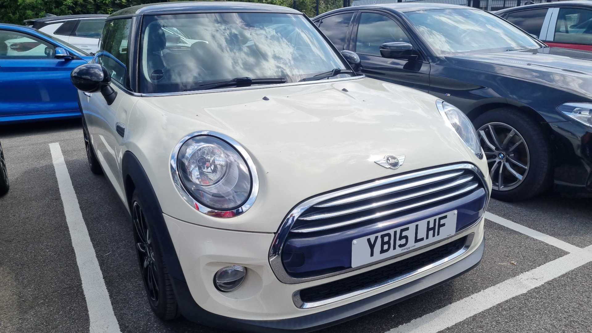 Main listing image - MINI Hatchback