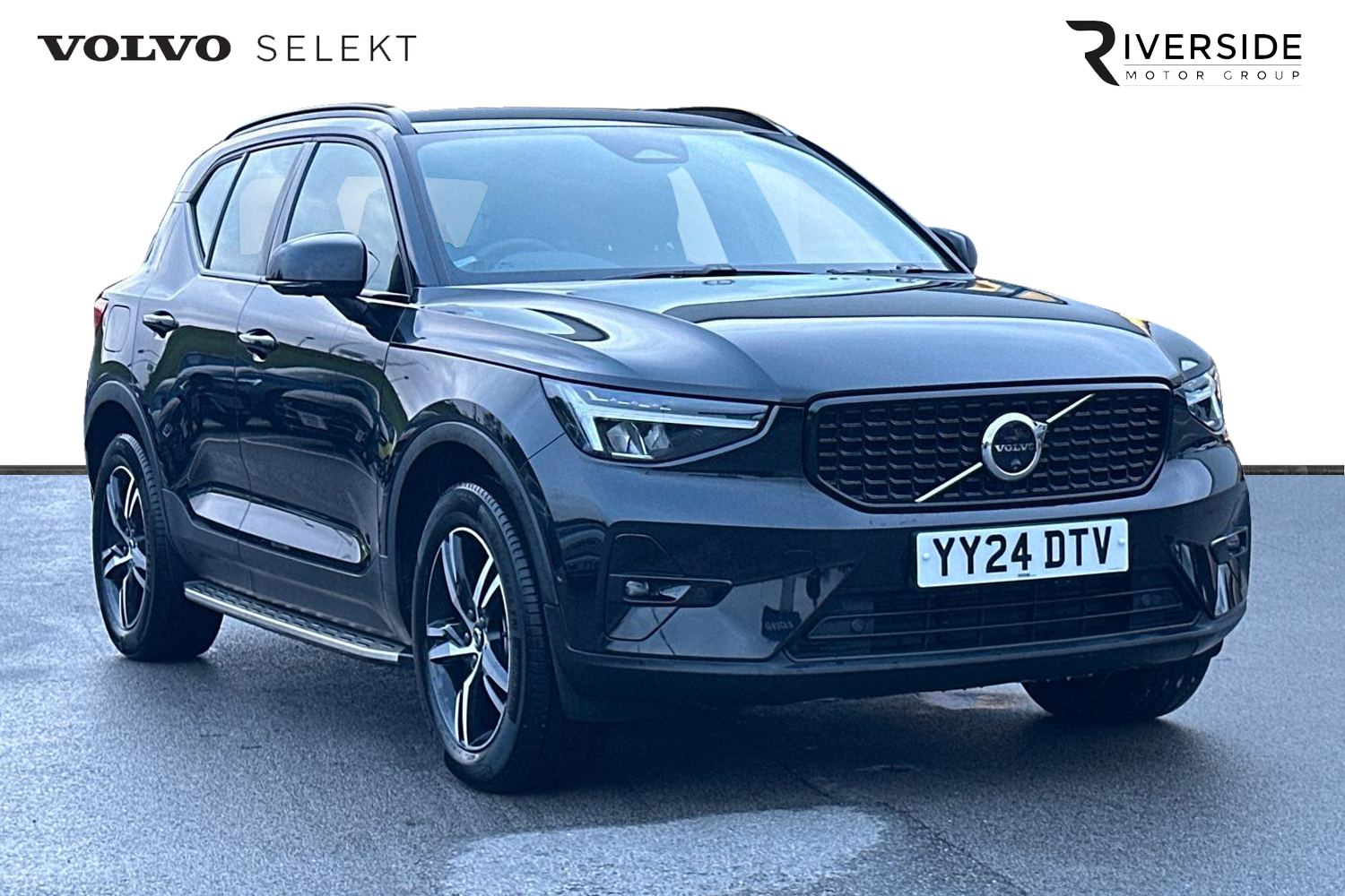 Main listing image - Volvo XC40