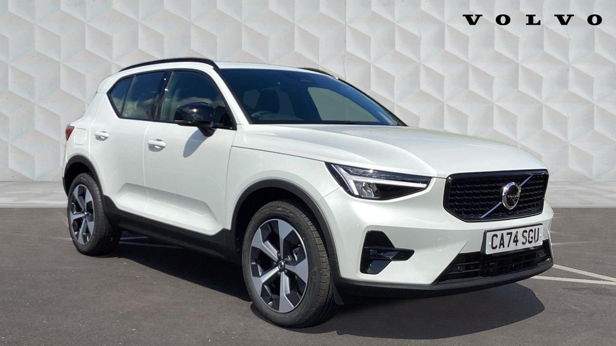 Main listing image - Volvo XC40